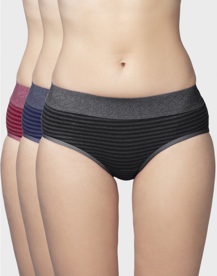 Trylo Industries on Instagram: Trylo Rucha NXT panty is a mid-waist  hipster brief with full rear coverage. It has Woven Jacquard Outer Waist  Elastic with 100% Cotton Gusset for comfort & hygiene. 💞✨😍 #